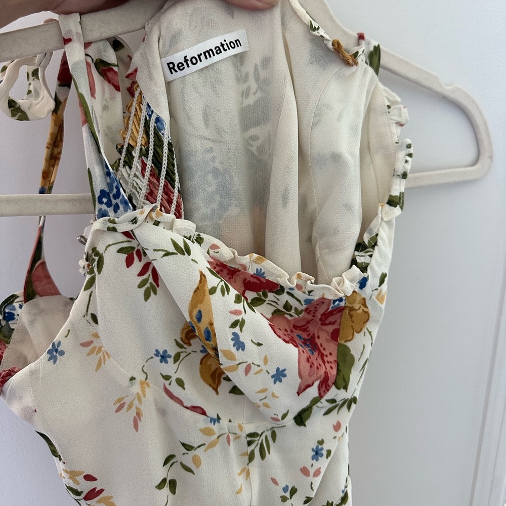 Reformation Jasen dress in Marie Antoinette - Picture 8 of 9